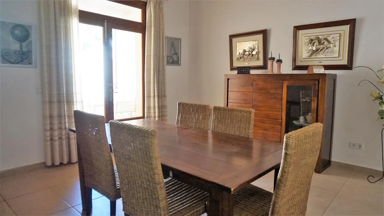 Born 23 - House With Pool In The Centre Of Lluchmayor. Free Wifi Villa Llucmajor  0*, Llucmajor (Mallorca)